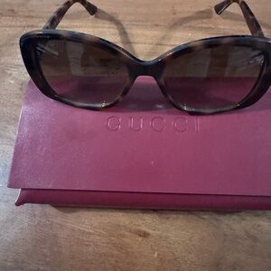 Gucci  Sunglasses Model GG0762S 002 from Gucci’s luxury women’s collection.